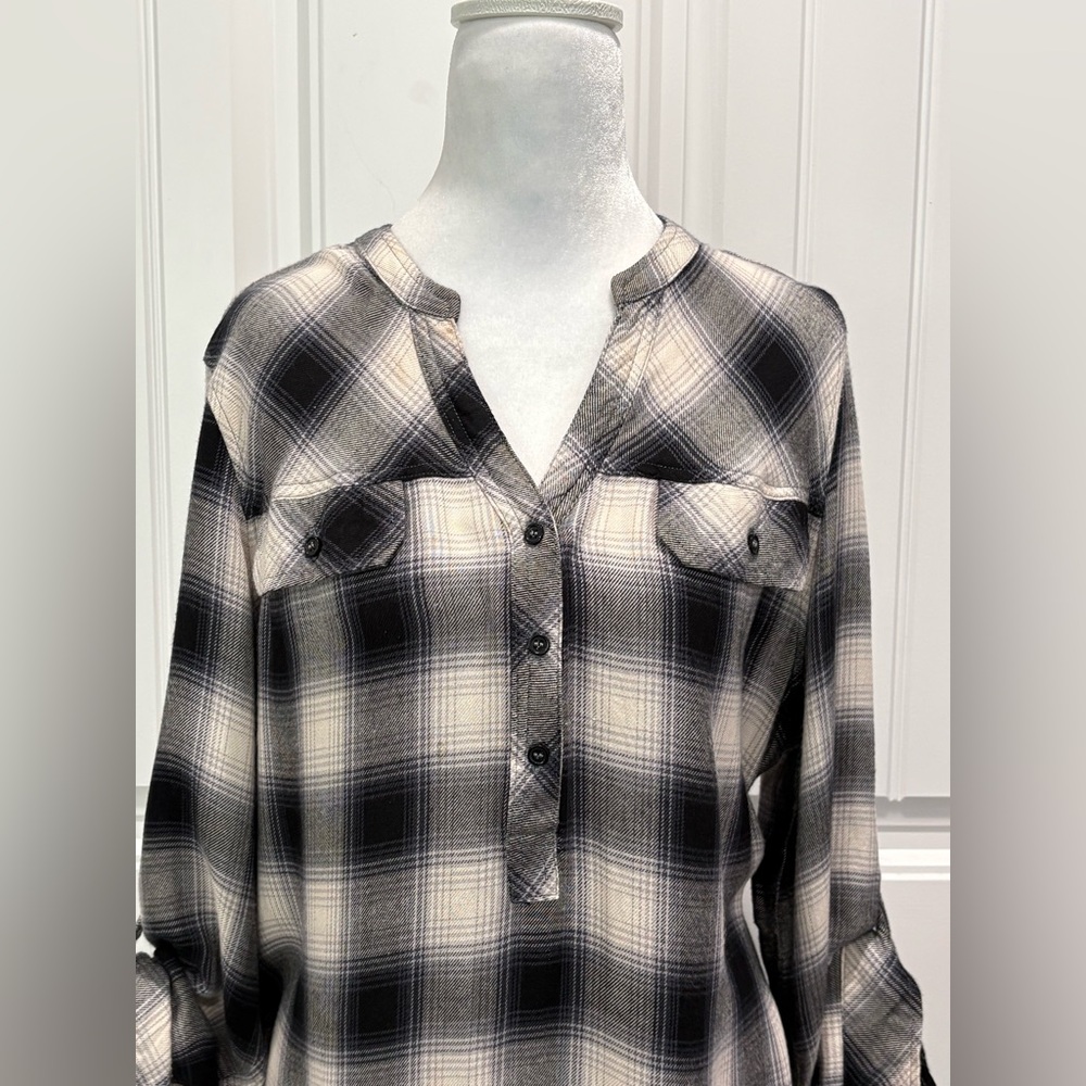 Hester & Orchard Plaid Button-Up Shirt Size M - Picture 4 of 8